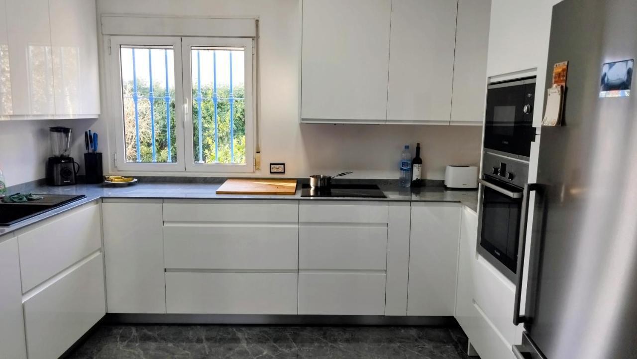 Villa With Private Pool, Bbq, Fitness Center & Sauna San Vicente Raspeig Dış mekan fotoğraf